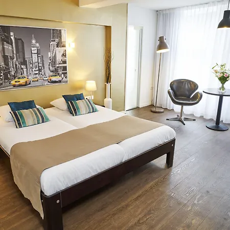 Saillant Centre - Auping Partner Szálloda 3*