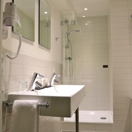 Szálloda Saillant Centre - Auping Partner 3*