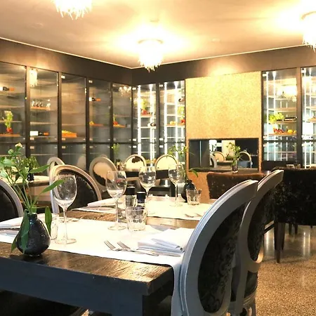 Saillant Centre - Auping Partner 호텔 3*