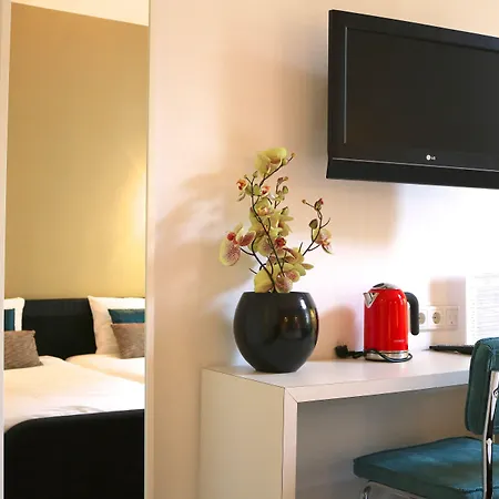 Saillant Centre - Auping Partner ホテル 3*