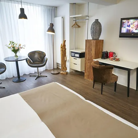 Saillant Centre - Auping Partner 3*