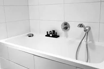 מלון Vrythof 3*