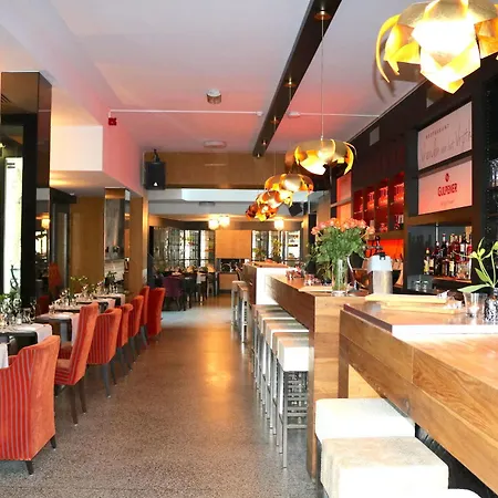 Saillant Centre - Auping Partner 3* 마스트리흐트