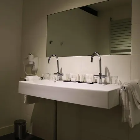 Saillant Centre - Auping Partner Otel Maastricht